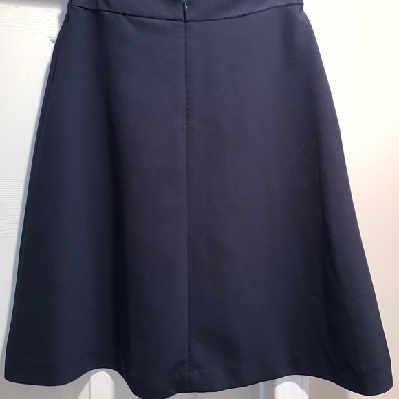 Ann Taylor Navy Blue Skirt, Size 0 - Picture 2 of 3